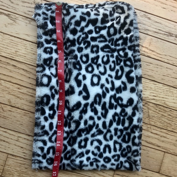 UNBRANDED LEPARD Print Scarf - Picture 4 of 4